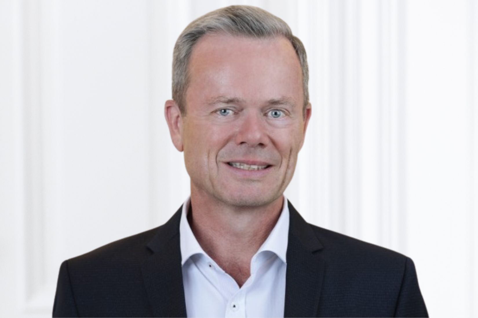 Dr. Phillip Hofstetter